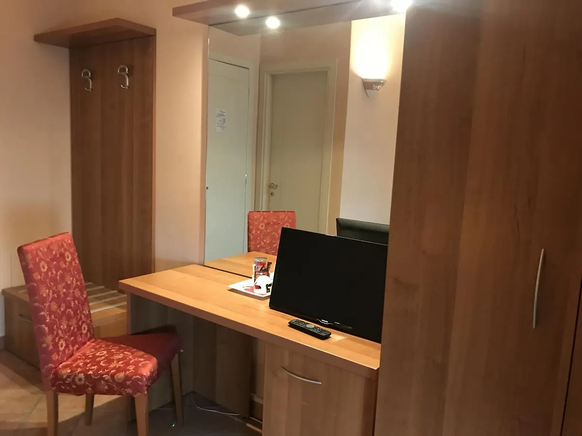 Locanda Ca' Rossa San Giovanni in Croce Italien